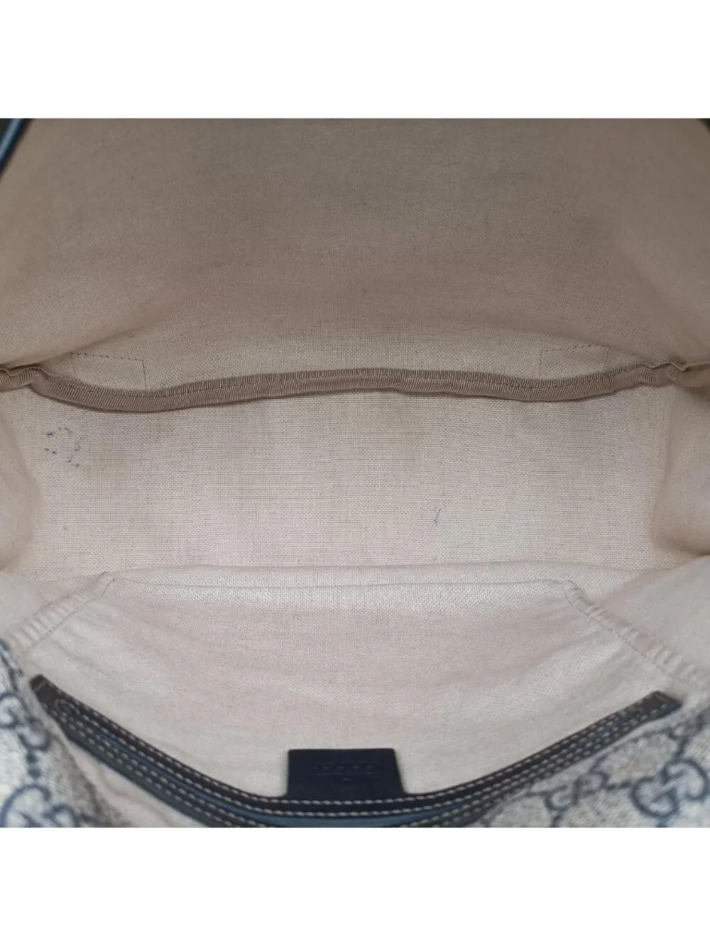 Gucci brand color